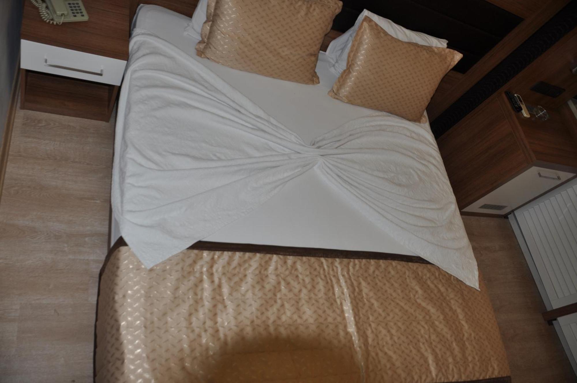 Otel Kabacam İzmir Bilik gambar